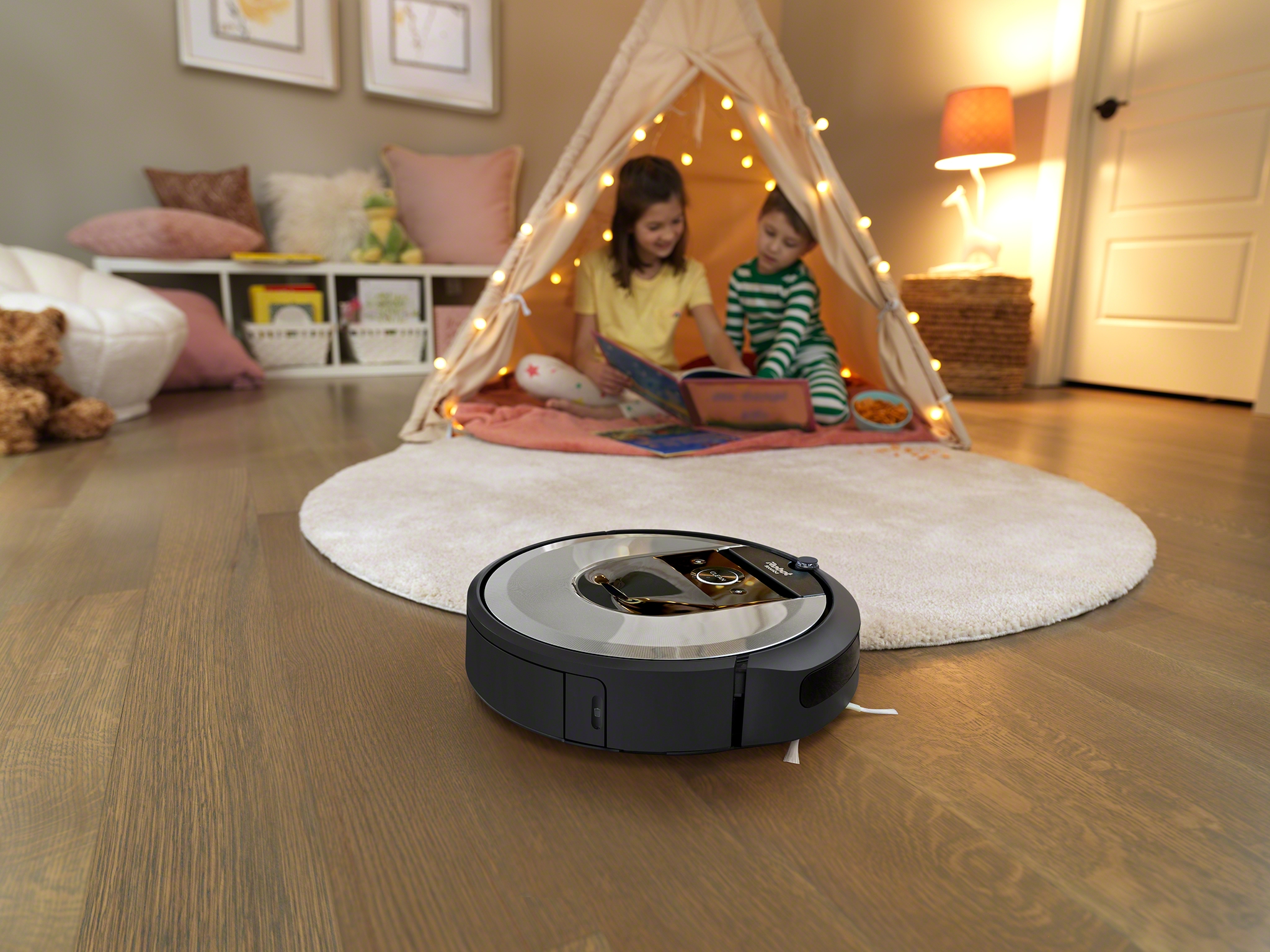 Robot Aspiradora iRobot Roomba j7+ con Estación de Limpieza – iRobot Mexico